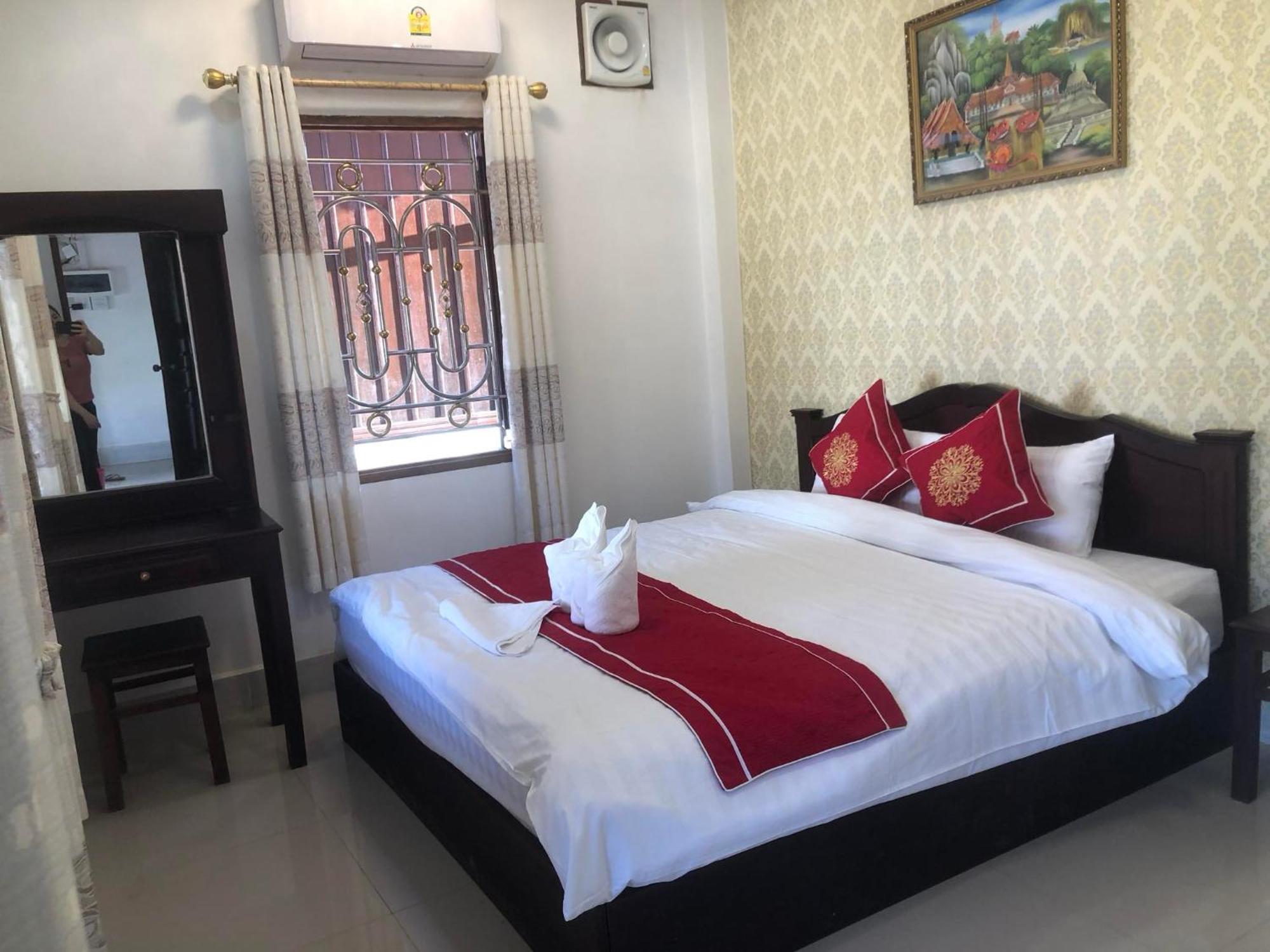 Xuan Keo Place House 2 لوانغ برابانغ المظهر الخارجي الصورة