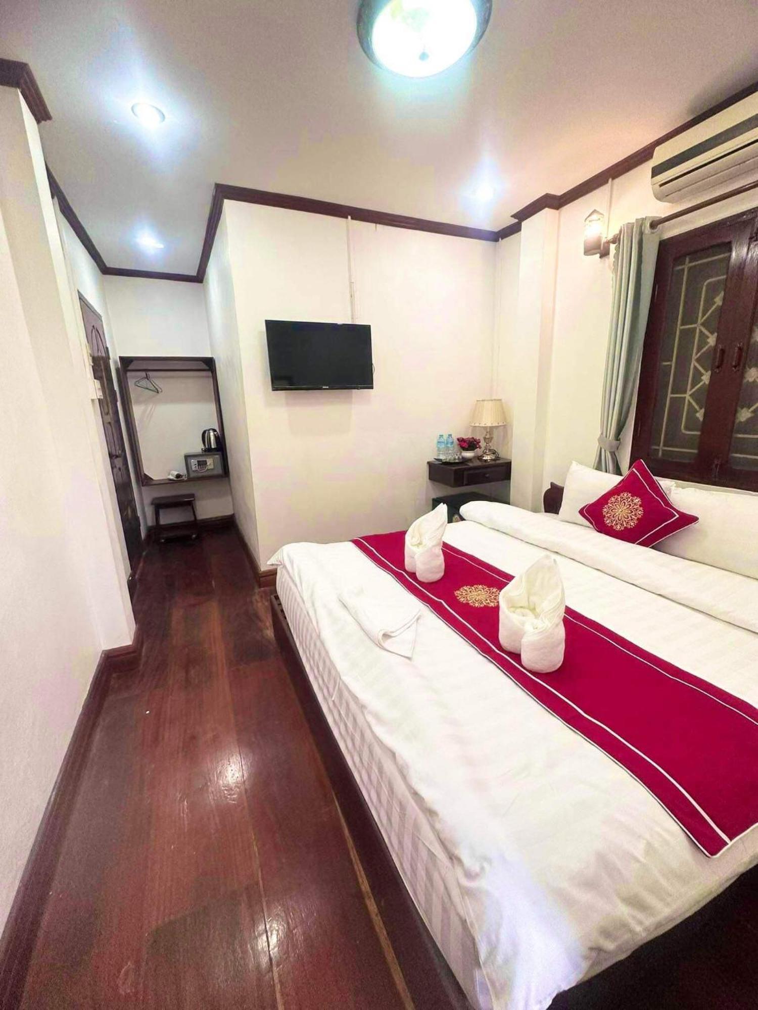 Xuan Keo Place House 2 لوانغ برابانغ المظهر الخارجي الصورة