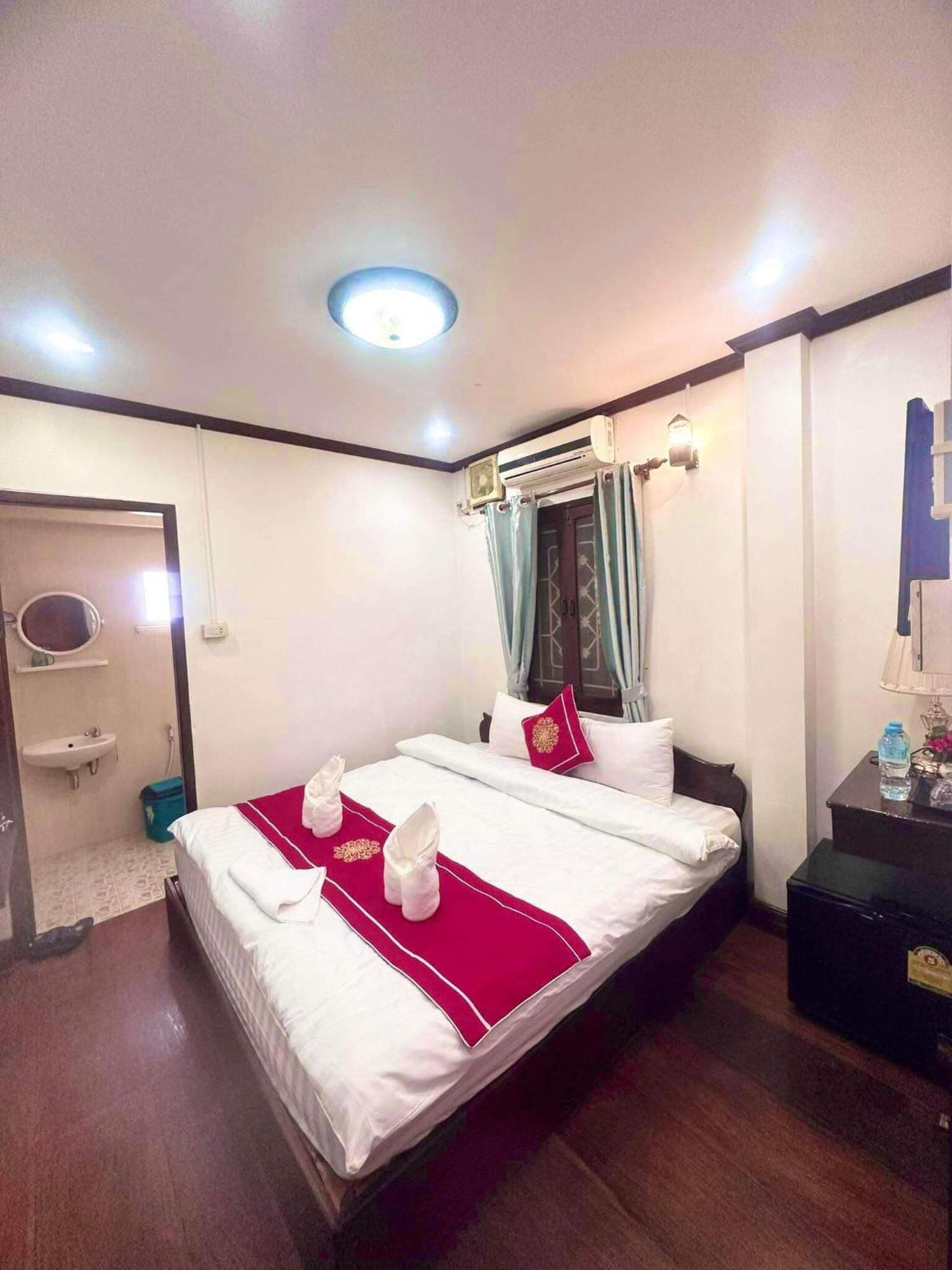 Xuan Keo Place House 2 لوانغ برابانغ المظهر الخارجي الصورة