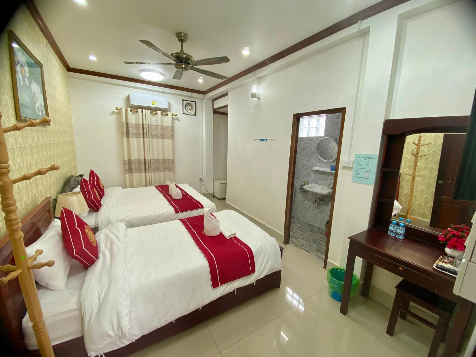 Xuan Keo Place House 2 لوانغ برابانغ المظهر الخارجي الصورة